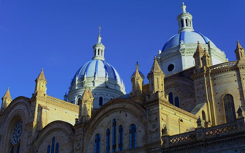 the-new-cathedral-in-cuenca-ecuador