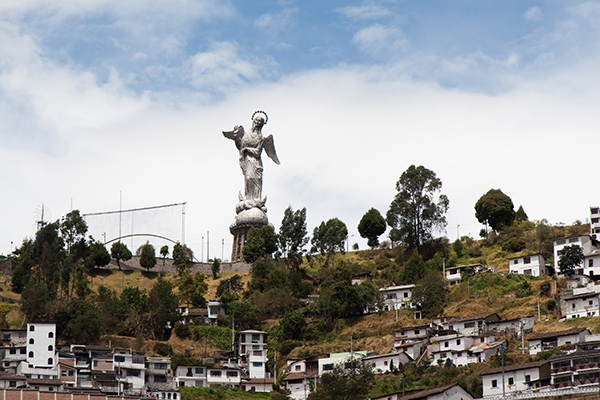 virgen del panecillo quito cosas que hacer en quito