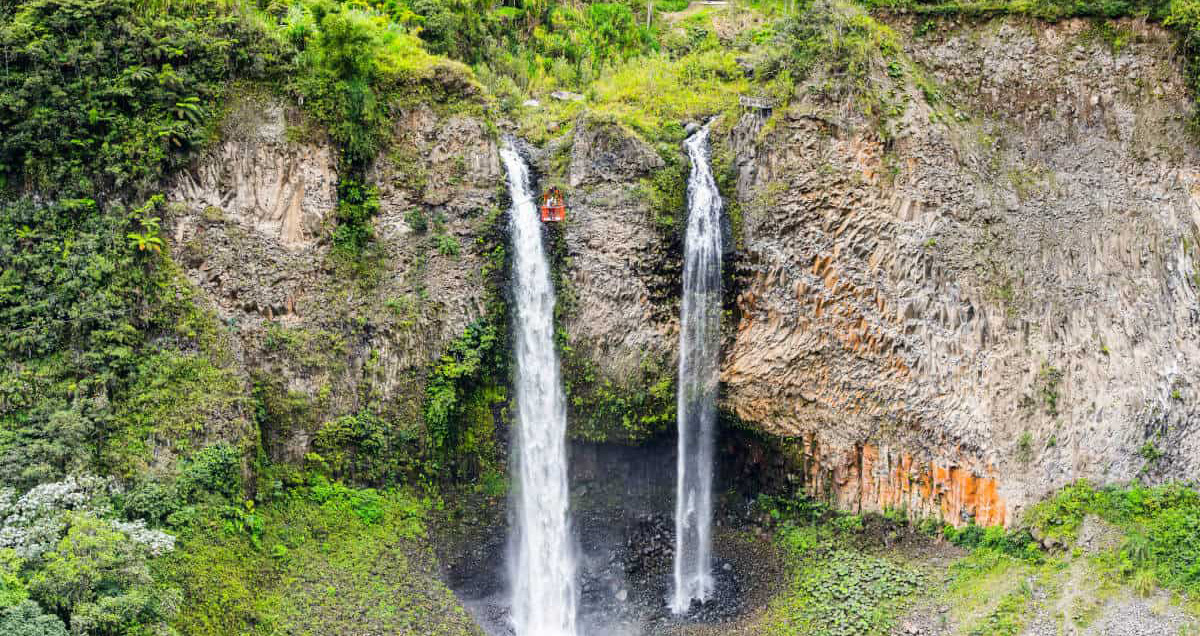 route of the two levels waterfalls