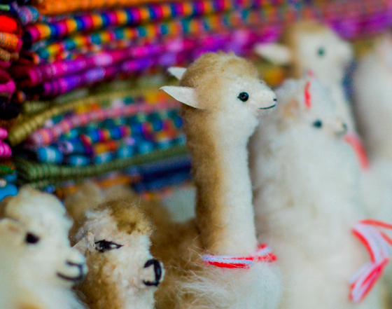 Llama souvenir at Mercado Artesanal La Mariscal in Quito