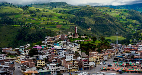 alausi-viewpoint- ecuador