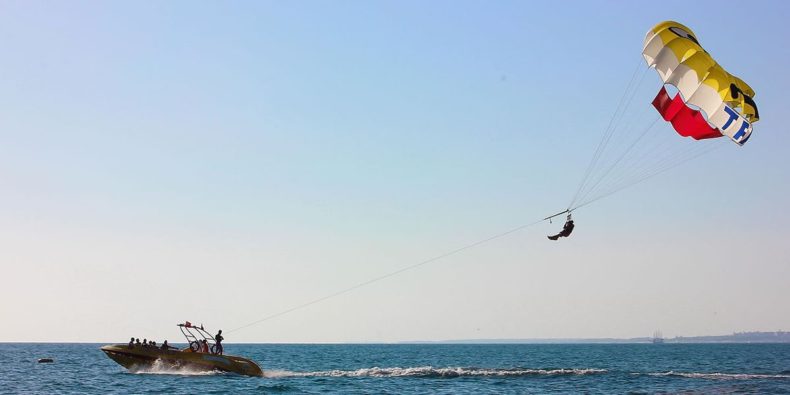 parasailing em montañita - o que fazer em montañita 