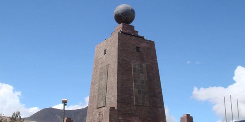 monumento mitad del mundo